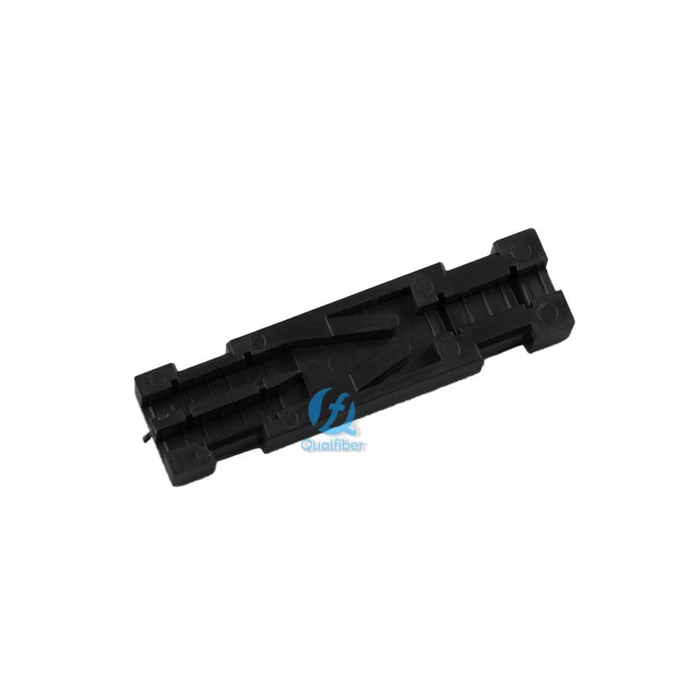 Low price for Patch Cord 2m - 1 Inlets 2 Outlets Optic Fiber Protector Transparent for Butterfly Drop Cable – Qualfiber detail pictures